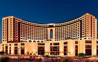 داستان ما با هتل و مجتمع تجاری قلب العالم